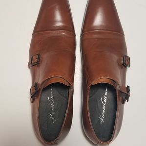Size 12 brown Kenneth Cole shoes.